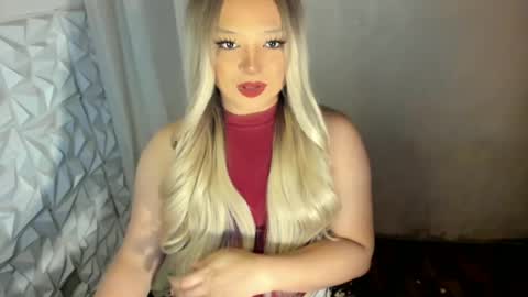 Snapshot of gorgeousamandarose chatting on June 2026 06:42:01 PM Amanda rose online show from June 2026 06:42:01 PM
