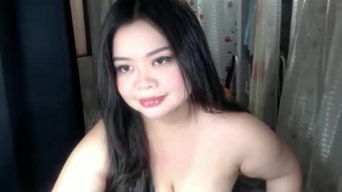 Snapshot of gorgeuos_mae chatting on October 2025 04:50:01 PM MAE online show from October 2025 04:50:01 PM