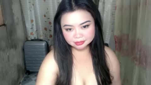 Snapshot of gorgeuos_mae chatting on November 2025 11:20:01 AM MAE online show from November 2025 11:20:01 AM
