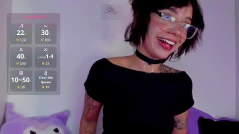 Snapshot of gothv chatting on July 2026 01:20:01 AM Violet online show from July 2026 01:20:01 AM