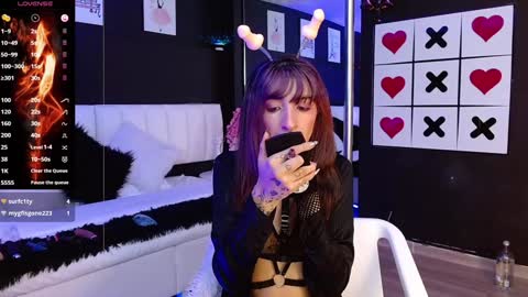 Meredith Alessandra online show from January 2025 04:43:01 AM