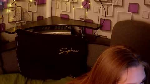 Snapshot of grace054 chatting on November 2025 10:21:02 PM Grace online show from November 2025 10:21:02 PM