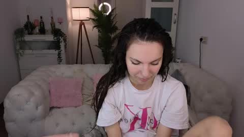 grace_autumn_mood online show from November 2025 05:57:02 AM