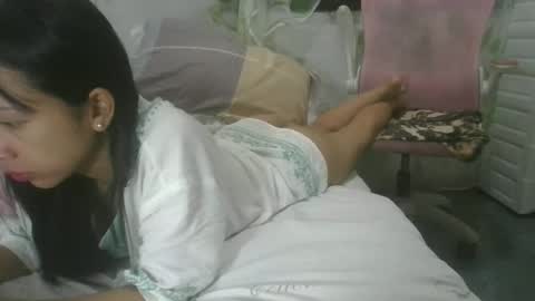 Snapshot of grace_dear chatting on February 2026 02:02:02 AM luckygirl online show from February 2026 02:02:02 AM