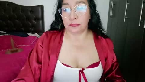 Snapshot of grace_mature_milf chatting on June 2026 11:27:02 PM grace_mature_milf online show from June 2026 11:27:02 PM