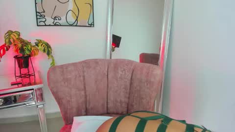 Snapshot of grace_tom1 chatting on September 2025 03:17:02 AM GRACE KIROZ online show from September 2025 03:17:02 AM