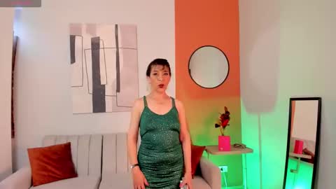 Zuly online show from March 2026 08:45:01 PM