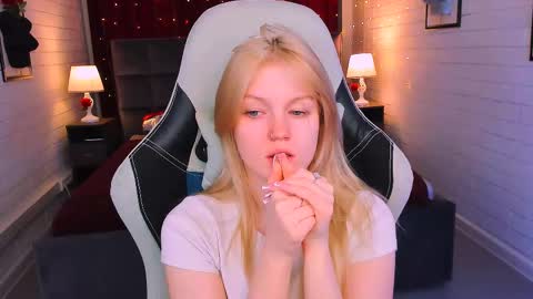 Grace Glamour online show from February 2025 08:47:02 AM