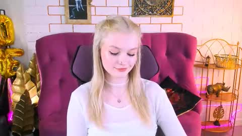 Grace Glamour online show from November 2025 01:11:01 PM