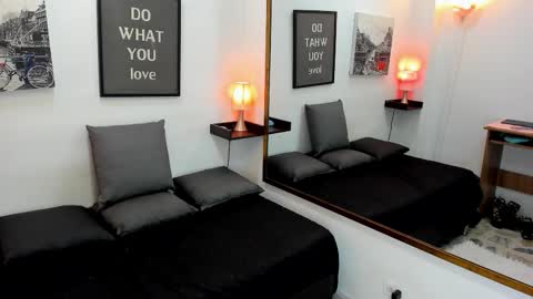 Grace online show from October 2025 12:04:02 PM