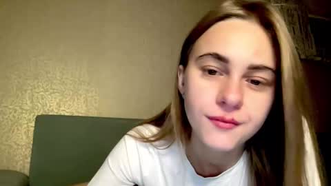 gracetorrezz online show from November 2025 04:28:02 PM