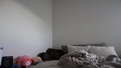 graceyrose online show from November 2025 04:42:01 PM