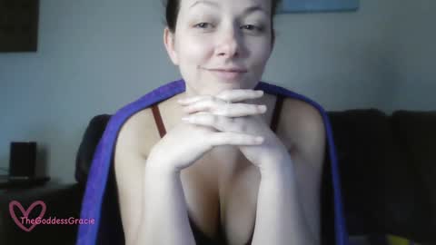 Snapshot of gracielush chatting on December 2024 04:26:01 PM Goddess Grace online show from December 2024 04:26:01 PM