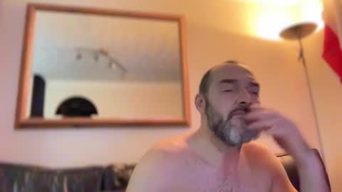 Snapshot of grandmufftwerking chatting on February 2026 10:11:01 PM grandmufftwerking online show from February 2026 10:11:01 PM