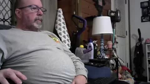 granitebuckeye1969 online show from December 2024 01:06:01 AM