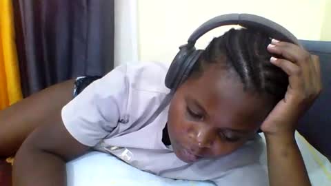 Snapshot of grannylover_ chatting on November 2025 05:19:01 AM grannylover_ online show from November 2025 05:19:01 AM