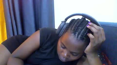 Snapshot of grannylover_ chatting on November 2025 05:28:02 AM grannylover_ online show from November 2025 05:28:02 AM