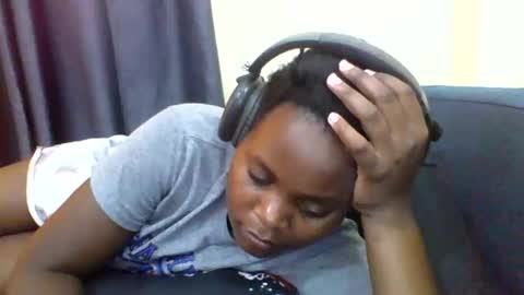 Snapshot of grannylover_ chatting on November 2025 09:09:01 AM grannylover_ online show from November 2025 09:09:01 AM