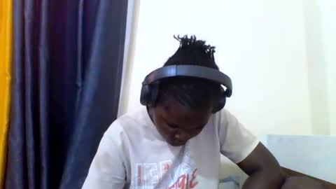 Snapshot of grannylover_ chatting on November 2025 09:02:02 AM grannylover_ online show from November 2025 09:02:02 AM