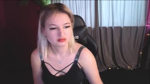 grase_neon online show from February 2026 08:35:02 AM