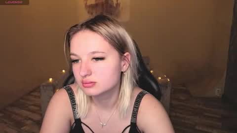 grase_neon online show from February 2026 08:44:02 AM