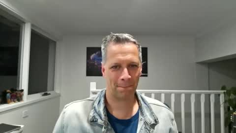 Snapshot of grattitude chatting on October 2025 10:57:01 AM grattitude online show from October 2025 10:57:01 AM