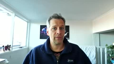 Snapshot of grattitude chatting on October 2025 10:14:02 PM grattitude online show from October 2025 10:14:02 PM