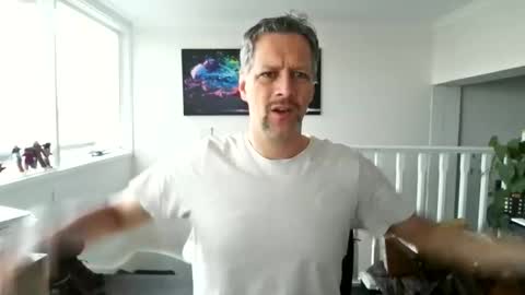 Snapshot of grattitude chatting on November 2025 12:10:02 AM grattitude online show from November 2025 12:10:02 AM