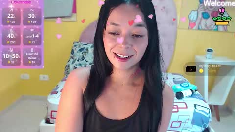 Snapshot of gray_sophiee chatting on February 2026 01:43:01 PM Sophie Gray online show from February 2026 01:43:01 PM