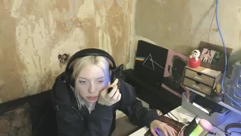 Snapshot of graylovescookies chatting on December 2024 10:11:01 PM graylovescookies online show from December 2024 10:11:01 PM