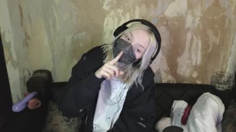 Snapshot of graylovescookies chatting on December 2024 01:15:02 AM graylovescookies online show from December 2024 01:15:02 AM