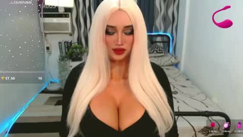 PAULATHEONE online show from April 2026 08:21:01 PM