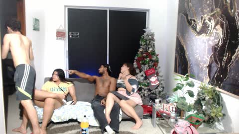 Snapshot of grecia_millercol chatting on December 2024 03:28:02 AM grecia_millercol online show from December 2024 03:28:02 AM