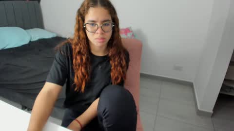GreciaRuiz online show from October 2025 10:18:02 PM