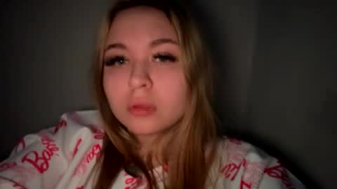 Lina 3 online show from February 2025 08:57:01 PM