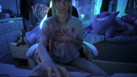 GreenEyedLovexo online show from September 2025 05:20:02 AM