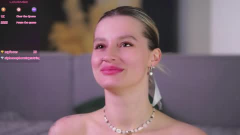 Kelly online show from April 2026 02:34:01 PM