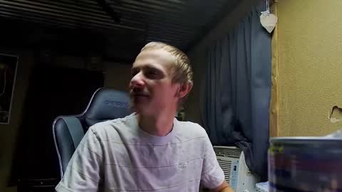 Snapshot of greenlungs8195 chatting on September 2025 07:07:01 AM Greenlungs8195 online show from September 2025 07:07:01 AM