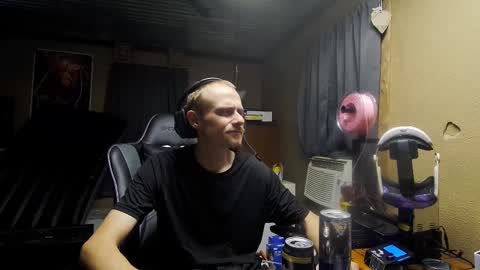 Snapshot of greenlungs8195 chatting on October 2025 10:23:02 AM Greenlungs8195 online show from October 2025 10:23:02 AM