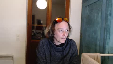 Snapshot of greenmoon88888 chatting on March 2025 07:31:02 PM Greenmoon online show from March 2025 07:31:02 PM