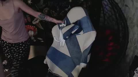 Lina online show from February 2026 10:36:01 AM