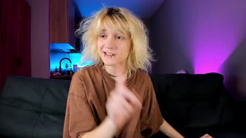 Greg-independent model online show from December 2024 07:22:01 PM