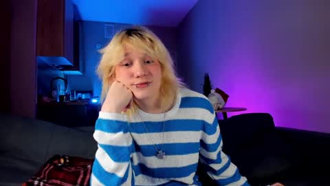 Greg-independent model online show from December 2024 07:22:01 PM