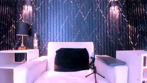 GregorySforza online show from February 2026 09:00:02 PM