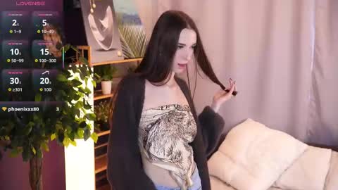 Ivy online show from November 2025 03:20:02 AM