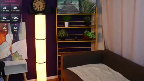 Ivy online show from November 2025 05:28:02 AM