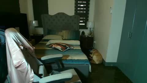 greta_v online show from October 2025 02:21:02 AM