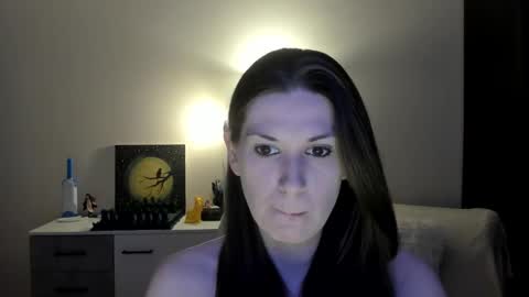 Greta online show from November 2025 08:21:02 PM