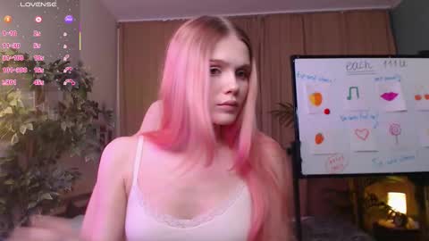 Snapshot of gretchen_mol chatting on November 2025 07:30:02 AM gretchen_mol online show from November 2025 07:30:02 AM