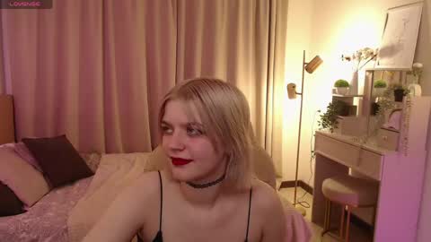 Snapshot of gretchen_mol chatting on June 2026 07:36:01 AM gretchen_mol online show from June 2026 07:36:01 AM